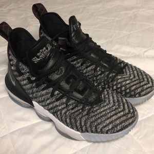 Lebron 16
